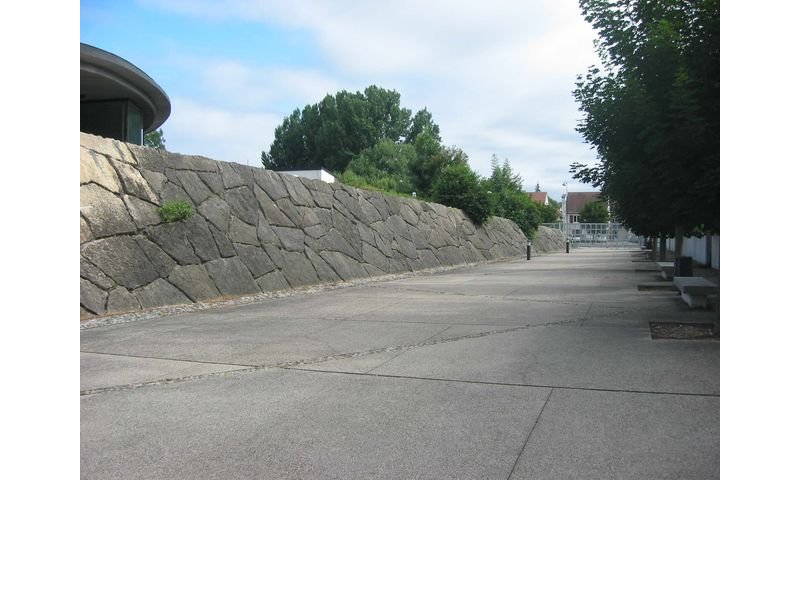 Entrée principale du lycée